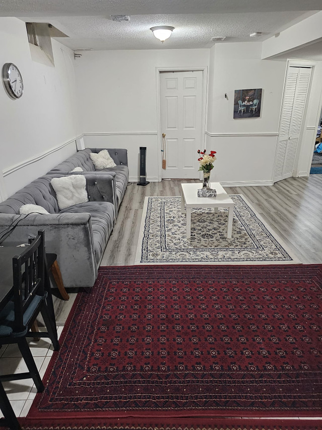 2 bed basement apartment in Long Term Rentals in Oakville / Halton Region
