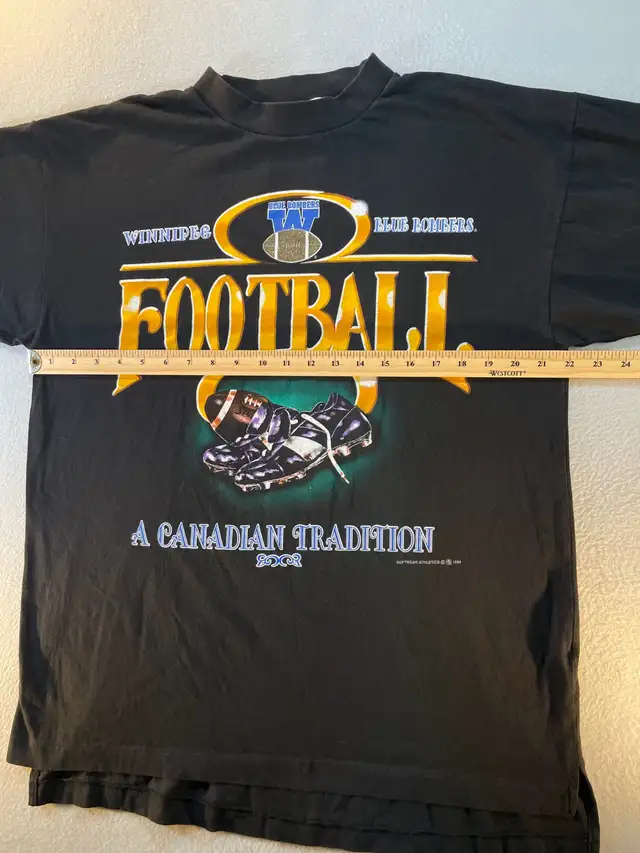 Vintage Winnipeg Blue Bombers Football Tee LRG 1994 Softwear CFL in Men's in Winnipeg - Image 10