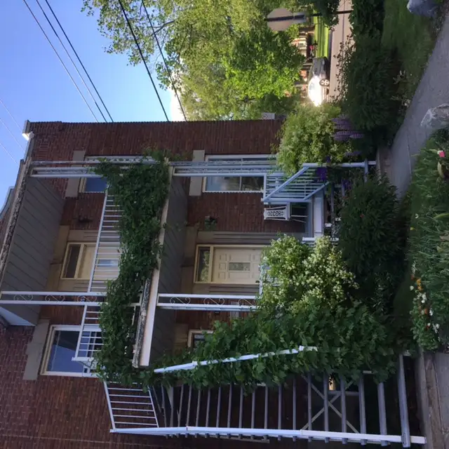 GRAND 4 ½ À CÔTÉ DU PARC BEAUDET ET MÉTRO DU COLLÈGE