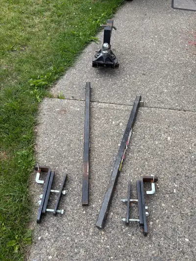 4 point sway bar equaler control for up to a 6,000 pound trailer. Text or leave messsge 250-552-8017...