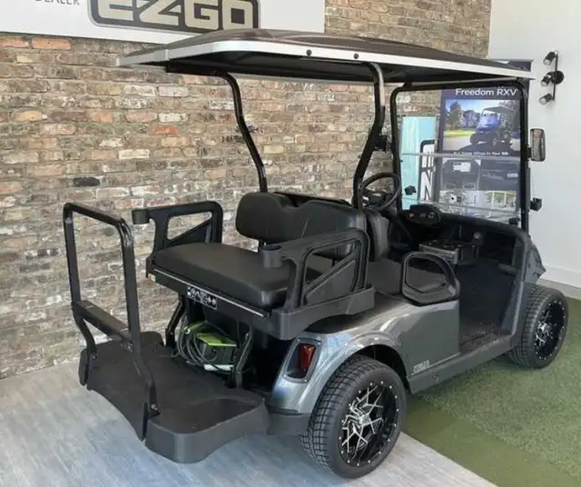 4 seat golf cart in Golf in Prince George - Image 3