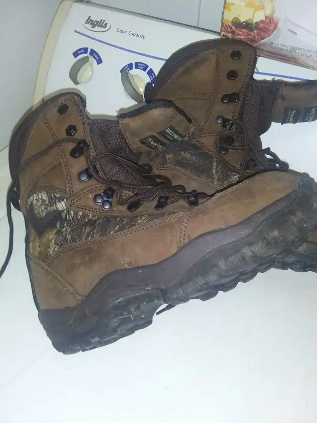 botte hiver grandeur 8 in Men's Shoes in Sherbrooke - Image 2