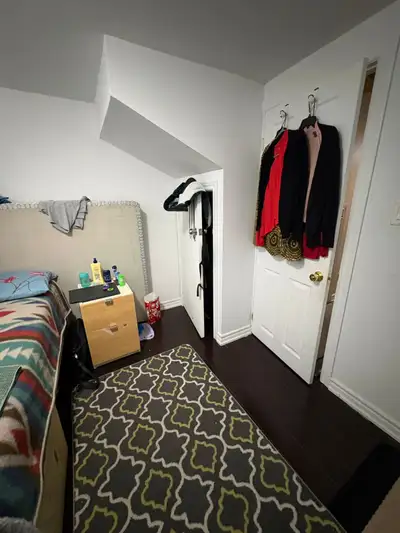 Well-kept basement unit available in a quiet, family-friendly neighborhood. This self-contained spac...