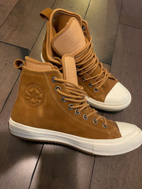 BN men’s size 7 Converse Chuck Taylor All Star All Terrain Shoes