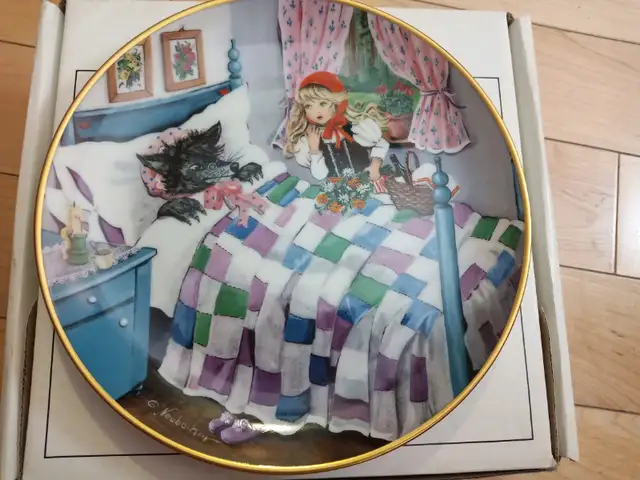 vintage decorative fairy tales plate by Gerda Neubacher in Arts & Collectibles in Windsor Region - Image 2