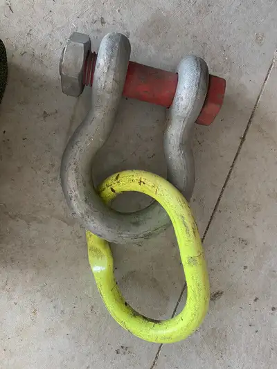 Crosby Shackle 1 1/2, made USA and link made sweden, View more