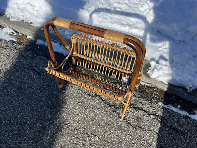 Support Vintage en Rotin - Vintage Rattan holder dans Décoration intérieure et accessoires  à Longueuil/Rive Sud - Image 3