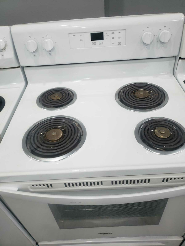 2023 whirlpool Electric stove range oven  in Stoves, Ovens & Ranges in Hamilton - Image 2