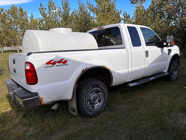 2008 F-250 Super Duty Supercab XLT in Cars & Trucks in Medicine Hat - Image 4