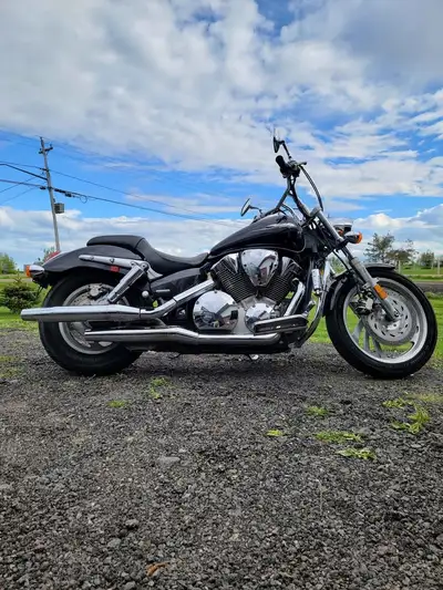 Honda vtx 1300cc, runs good, good tires. 3250. Not interested in trades and no need to ask if it's a...