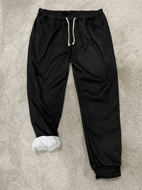 Women’s high waisted Sherpa lined black sweatpants with pockets