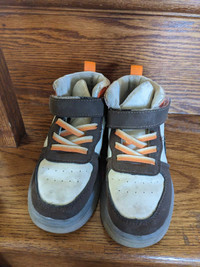 Toddler shoes size 10