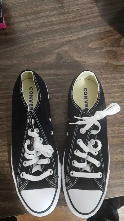 OBO Converse men's 7.5 women's 9.5, View more
