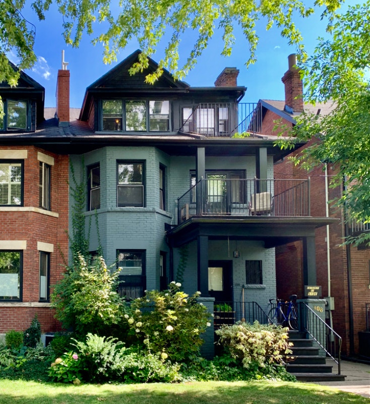 Bachelor Apt in Annex near U of T Oct. 1 Long Term Rentals City of