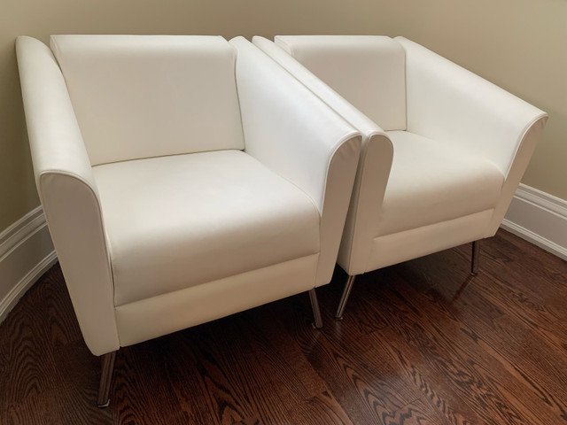 Pair is white sofa chair in Chairs & Recliners in City of Toronto - Image 3
