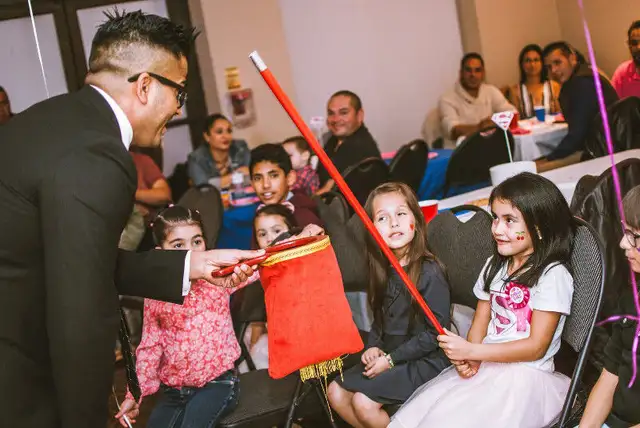 Kids Magician62864359862145122