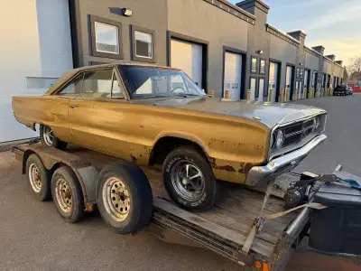 Open to offers/trades 1967 dodge coronet 500 #R/T #hemi V8-automatic car… No power Tran Appears to b...