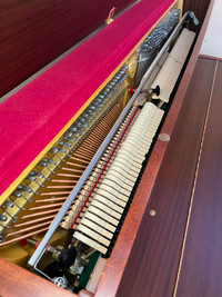 EXCELLENT SAMICK PIANO FOR SALE!