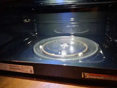 Samsung large microwave over range built in fan , View more
