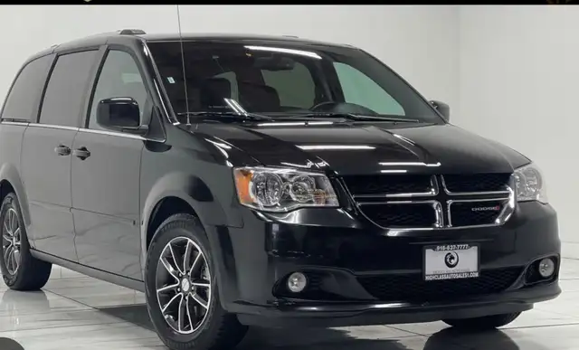 Airport Drop off and pick up in Minivan  in Rideshare in Oakville / Halton Region - Image 2