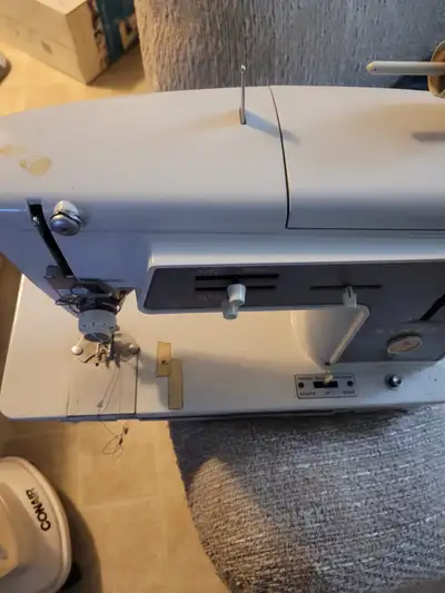 Singer Sew Machine , View more