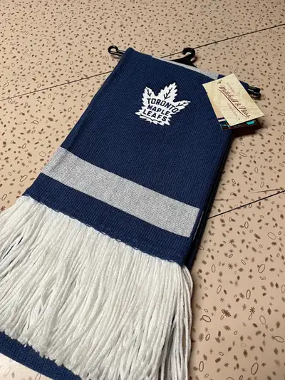 Toronto Maple Leafs Mitchell and Ness scarf Brand New with Tags, View more