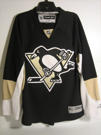 PITTSBURGH PENGUINS OFFICIAL LICENSED NHL JERSEY