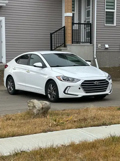 2017 Hyundai Elantra SE Active Status Runs & drives perfect No issues, no rust Well maintained Heate...