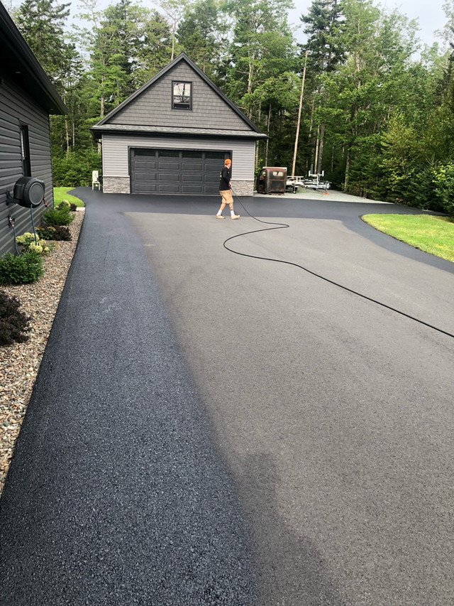 Driveway sealing in Other in Bedford - Image 2