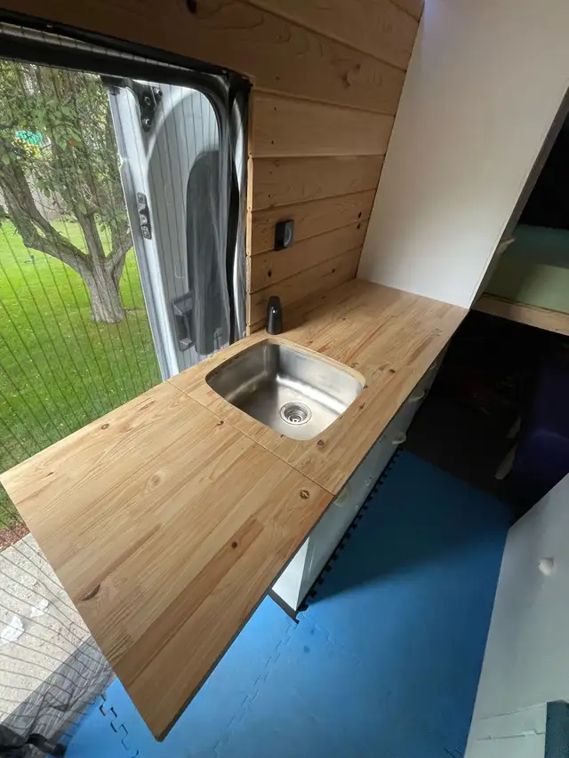 2020 Ford 250 Transit Camper in Travel Trailers & Campers in Nelson - Image 5