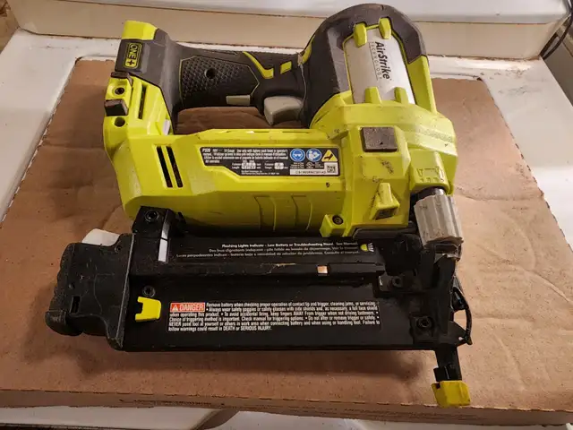 RYOBI 18V ONE+ AirStrike 18-Gauge Lithium-Ion Brad Nailer in Power Tools in Windsor Region - Image 7
