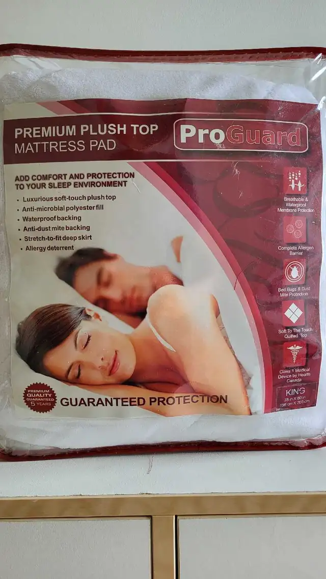 King Bed Mattress Protector & 2 King Pillow Protectors in Bedding in Gatineau - Image 4