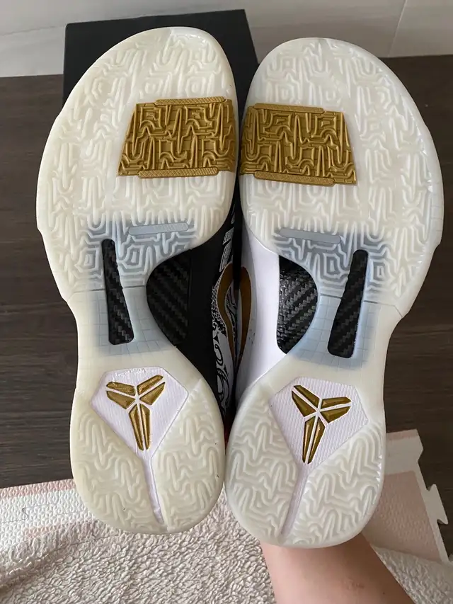 DS / Brand New Nike Kobe 5 Protro Big Stage sz 11.5 in Men's Shoes in Markham / York Region - Image 8