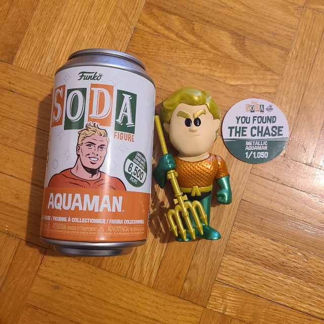 RARE CHASE Funko Soda Figure - Aquaman (Metallic) in Arts & Collectibles in Oakville / Halton Region