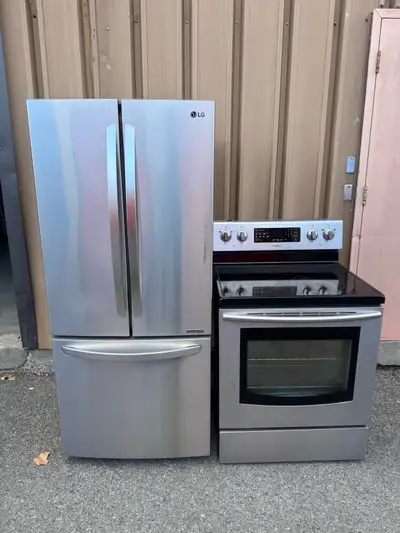Réfrigérateur LG et cuisinière Samsung, View more