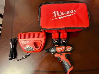 Milwaukee M12 Drill Kit, View more