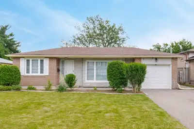 3 Bedroom Bunglow Near Bramalea City Centre