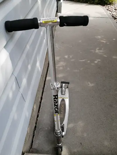 SCOOTER, View more