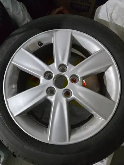 2002-2006 Lexus ES330 rims Very hard to find set of rims Slight peeling on 3 rims Better than the bl...