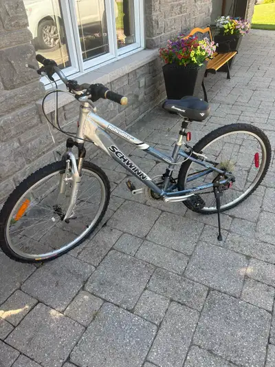 Schwinn Aphrodite 21 speed ladies 21 speed Bike, View more