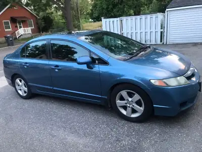 2010 Honda Civic $4,499 About This Vehicle Driven 324000 kilometers Automatic transmission Exterior:...