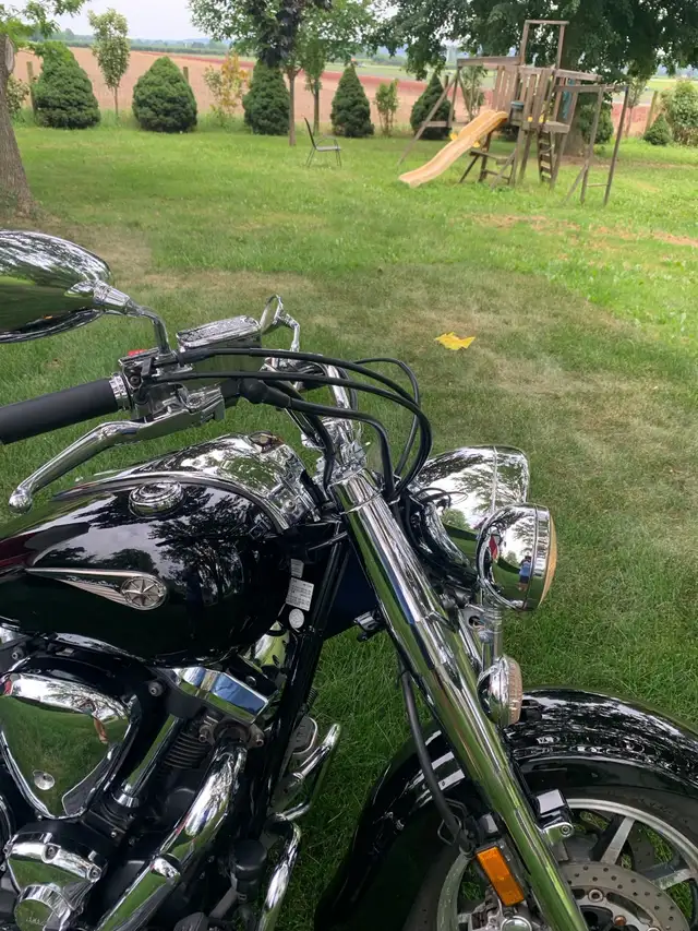 2005 Yamaha Roadstar 1700 in Street, Cruisers & Choppers in St. Catharines - Image 6