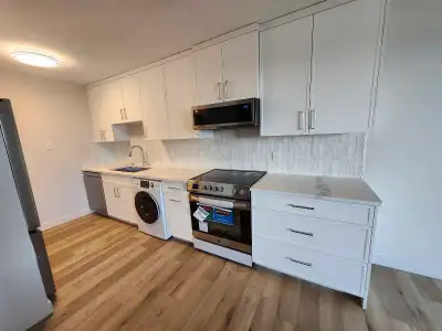 2 bdrm, 1 bath, 910 sq ft. 9028 jasper ave. Unit 603. Ensuite laundry. 1 underground parking spot ne...