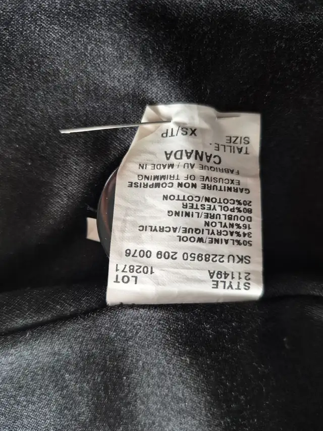 Cute winter jacket in Women's - Tops & Outerwear in Mississauga / Peel Region - Image 10