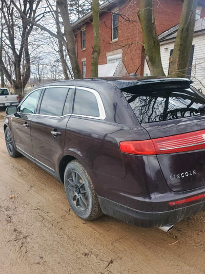 Lincoln MKT CERTIFIED 