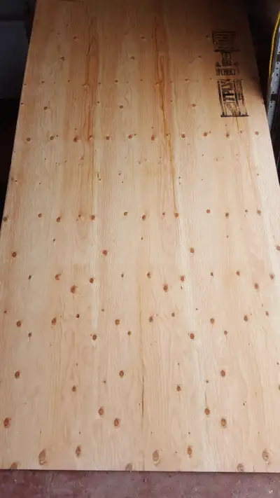 I have 3/8 std spruce plywood sale $ 20 for one sheet if interested please call or text 587 891 3788...