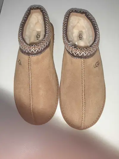 size 10 uggs, View more