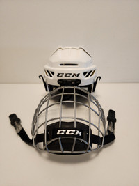 CCM FITLITE 3DS YOUTH HELMET COMBO WHITE