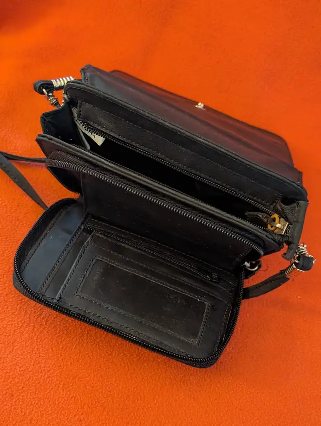 Joy Moda black fabric shoulder bag -6x5x2 inches in Women's - Bags & Wallets in Edmonton - Image 3