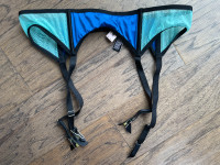 Victoria's Secret garter belt (size M/L) NWT blue